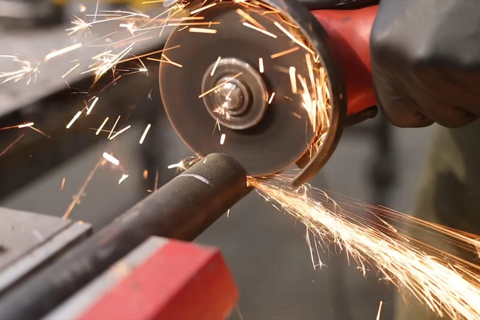 Cut Off Wheel VS Cutting Disc